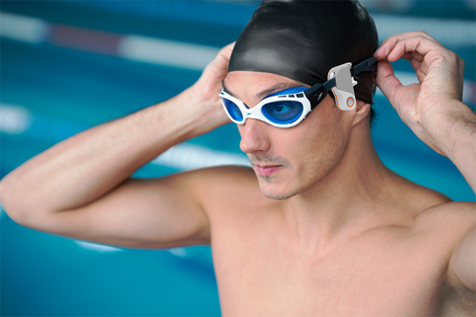 Wearable Device on Swimming Goggles