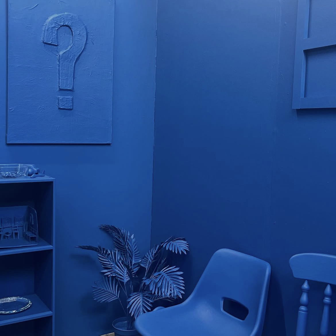 Waiting Room in ‘BLUE’s bLUE